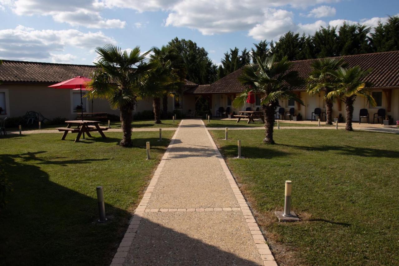 Rev'Hotel Riberac Bagian luar foto