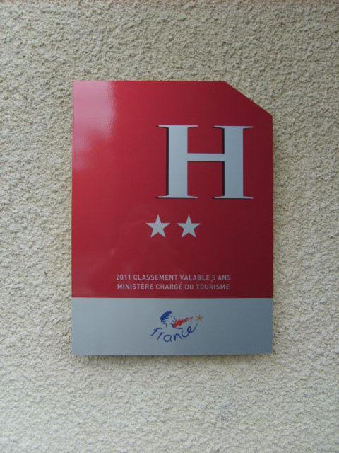 Rev'Hotel Riberac Bagian luar foto